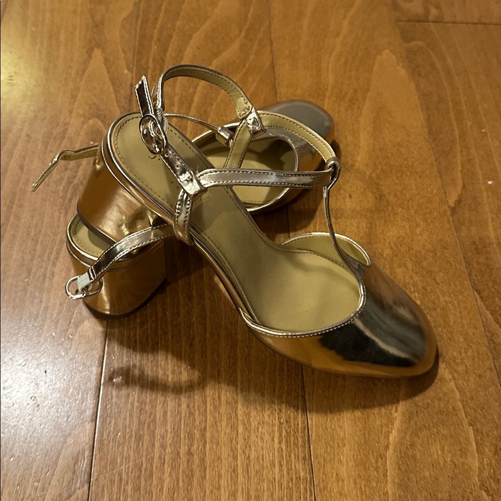 Gold T-Strap Block Heel Sandals sz 7 j crew - Picture 2 of 2